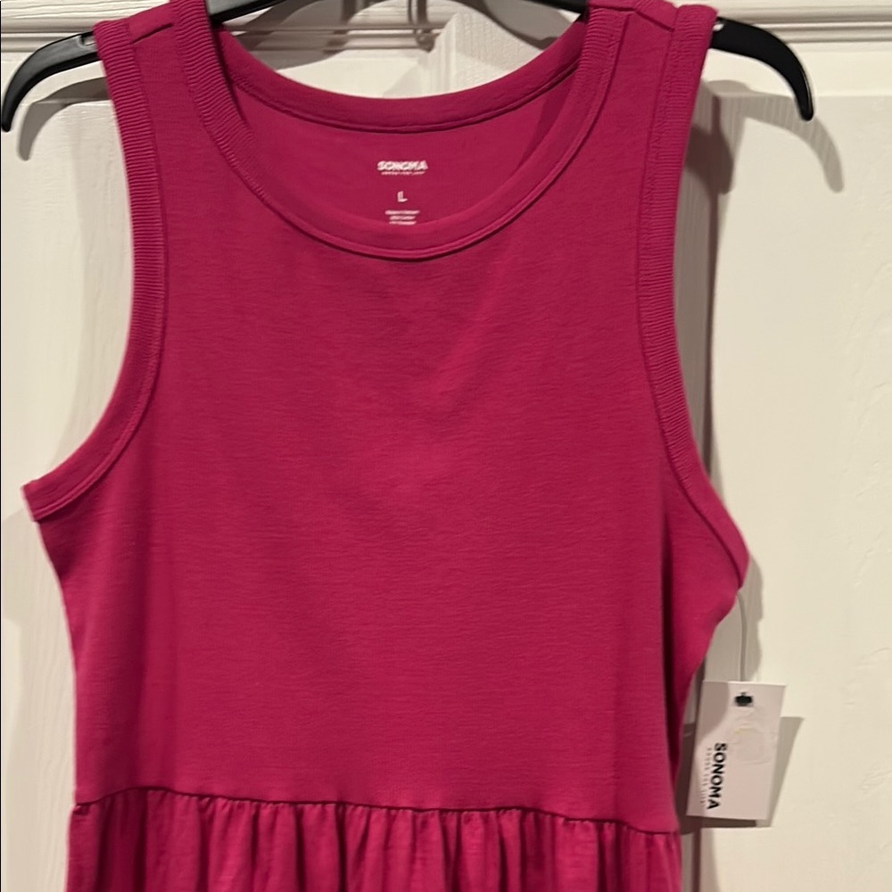 Sonoma Sleeveless Maxi Dress in Fuchsia - Picture 3 of 8